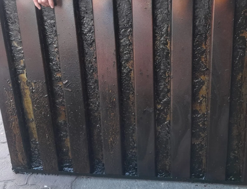 Coifa antes da limpeza profissional - exemplo 1