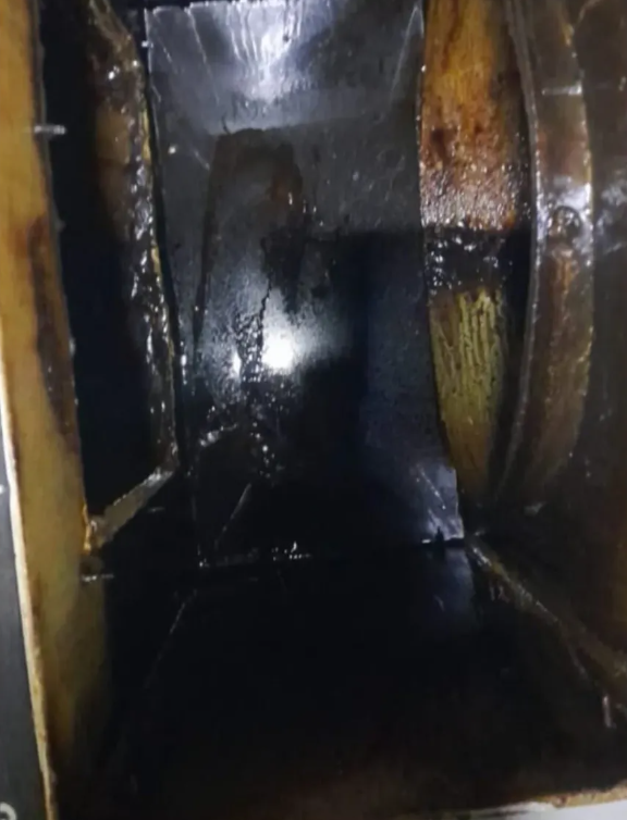 Coifa antes da limpeza profissional - exemplo 2